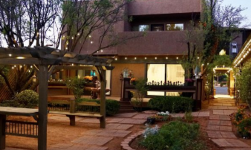 Lantern Light Inn & Wedding Gardens