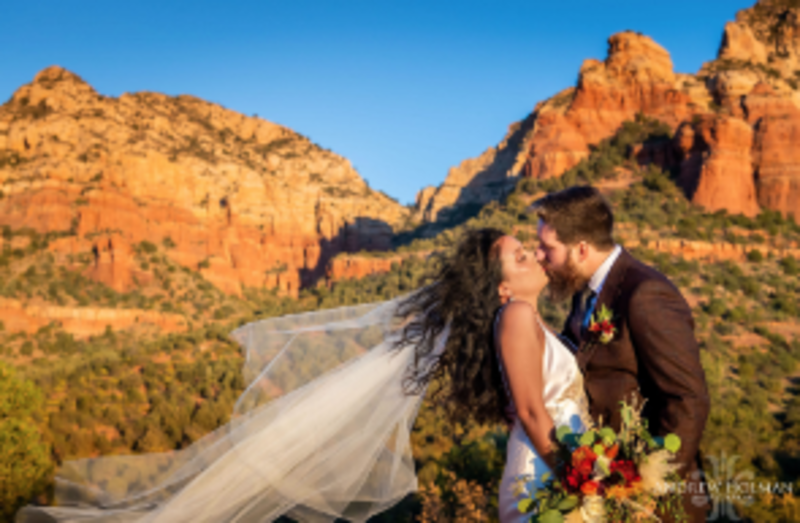 Lantern Light Inn & Wedding Gardens