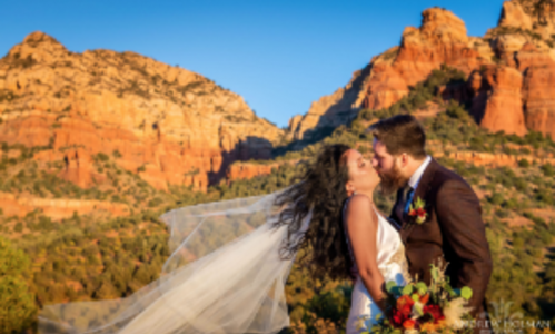 Lantern Light Inn & Wedding Gardens