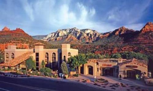 BEST WESTERN PLUS Arroyo Roble Hotel & Creekside Villas